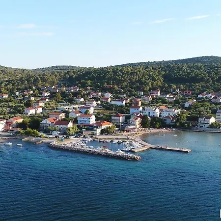 Beautiful In Kraj, Pasman Island With Outdoor Swimming Pool, Wifi And 3 Bedrooms *