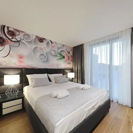 Villa Beautiful In Kraj, Pasman Island With Outdoor Swimming Pool, Wifi And 3 Bedrooms