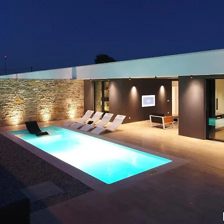 Villa Beautiful In Kraj, Pasman Island With Outdoor Swimming Pool, Wifi And 3 Bedrooms *