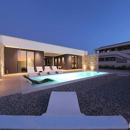 Beautiful In Kraj, Pasman Island With Outdoor Swimming Pool, Wifi And 3 Bedrooms Villa
