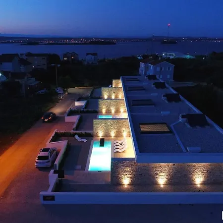 Beautiful In Kraj, Pasman Island With Outdoor Swimming Pool, Wifi And 3 Bedrooms