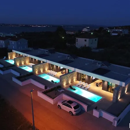 Beautiful In Kraj, Pasman Island With Outdoor Swimming Pool, Wifi And 3 Bedrooms